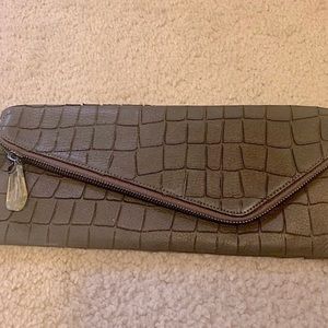 NWOT Henri Bendel clutch evening bag - brown suede-like cut out snakeskin